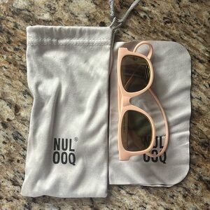 NULOOQ bendable UV400 polarized baby sunglasses w/strap,lens cloth & carry case